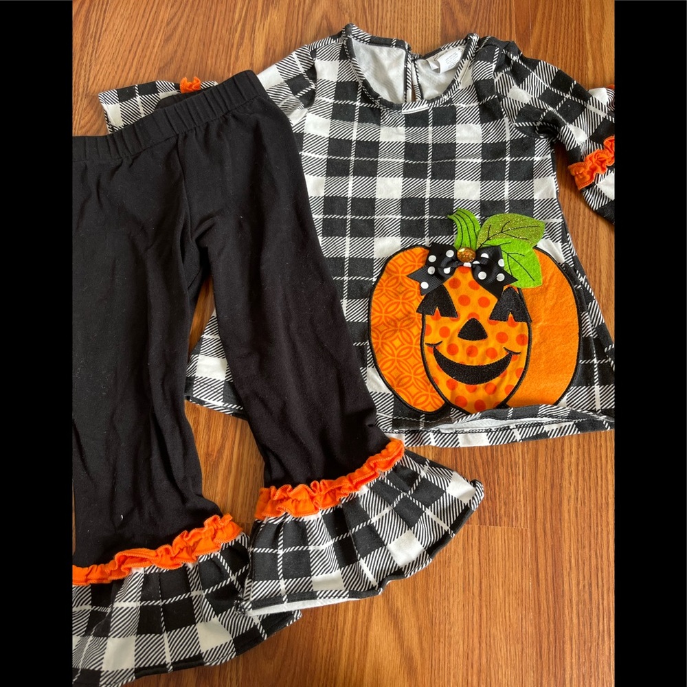 2 piece Emily Rose pumpkin outfit, 2T